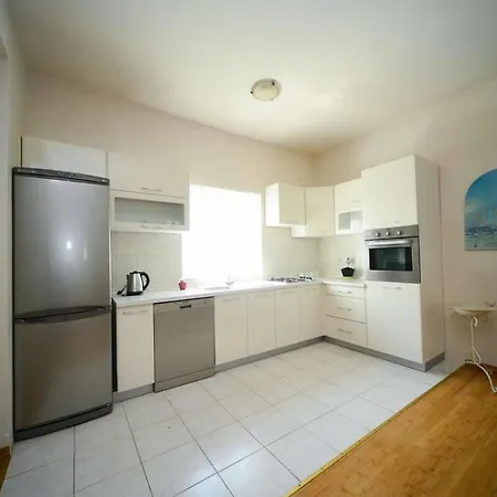 Ljubac 11922c Apartment *